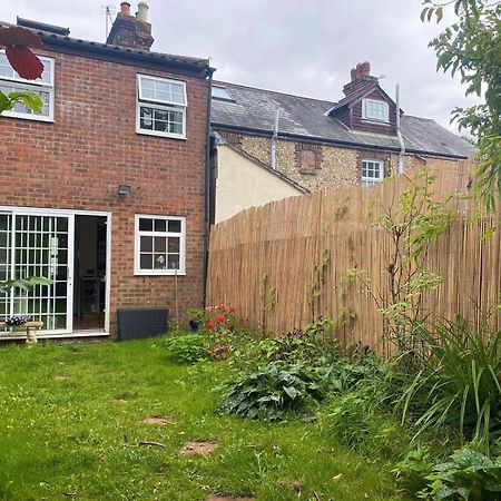 Bumblebee Cottage - Cosy Cottage In Area Of Outstanding Natural Beauty Hemel Hempstead Buitenkant foto