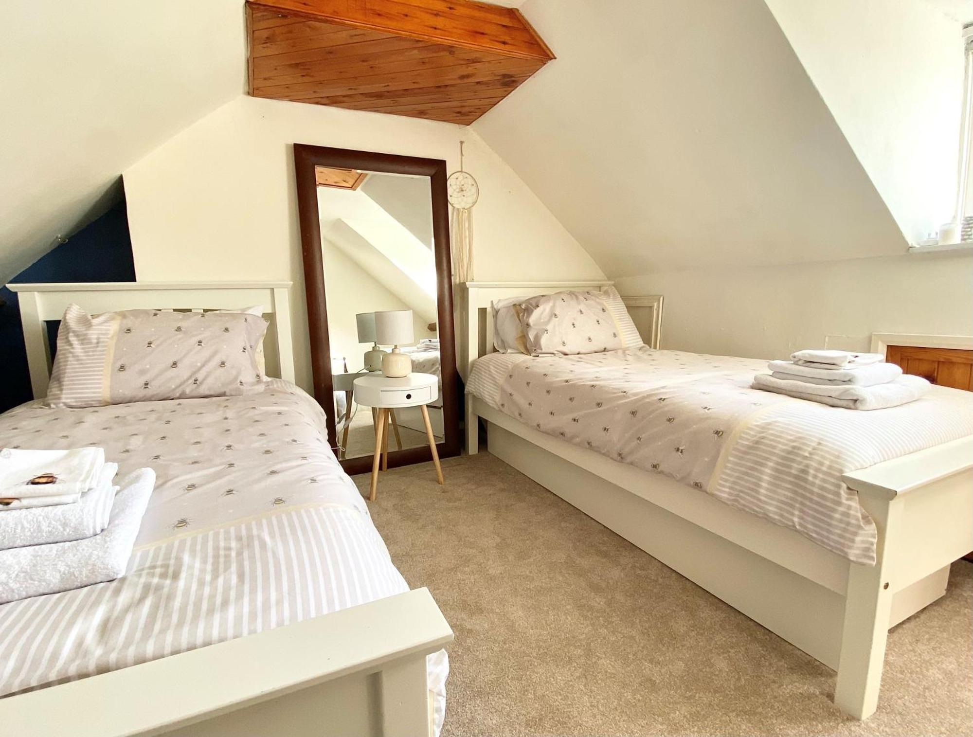 Bumblebee Cottage - Cosy Cottage In Area Of Outstanding Natural Beauty Hemel Hempstead Buitenkant foto